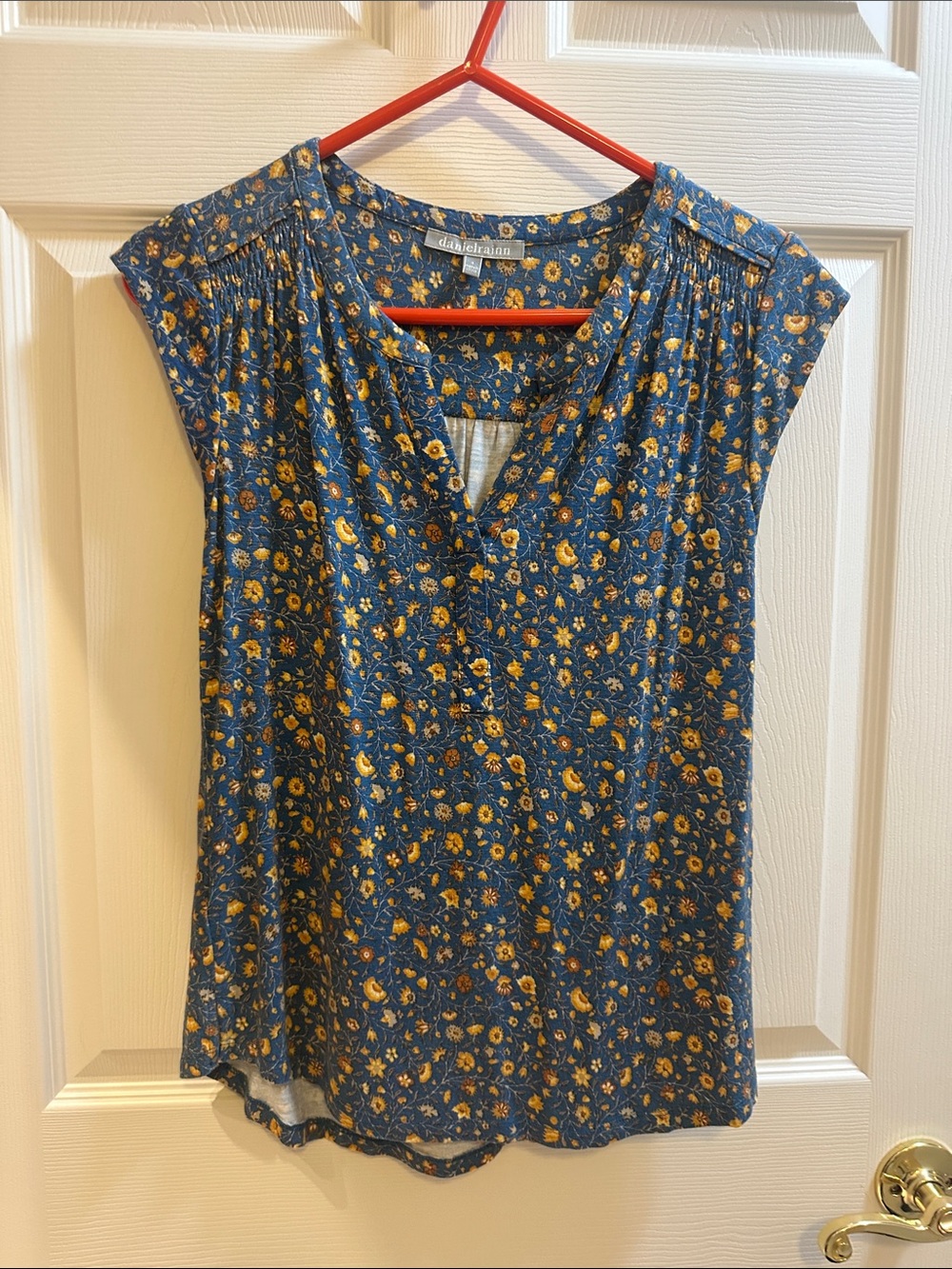 Daniel Rainn Blue Floral Cap-Sleeve V-Neck Top